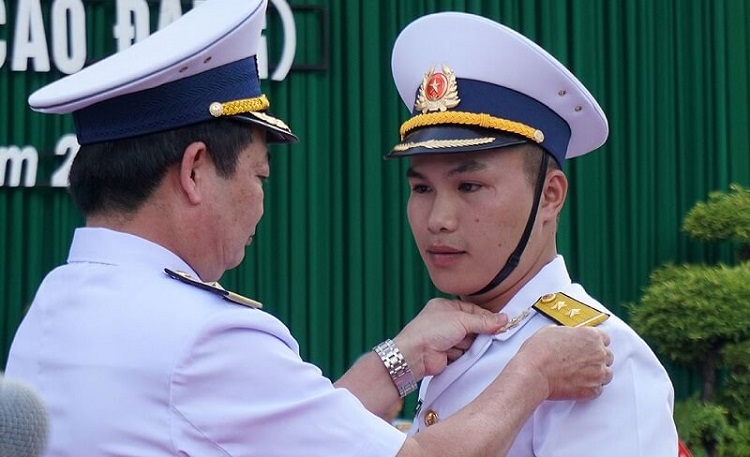 Sĩ quan qu&acirc;n đội l&agrave; g&igrave;?
