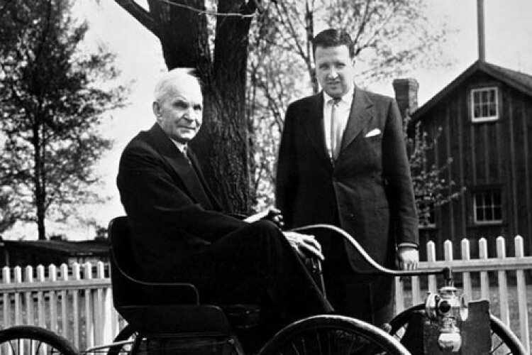 Gia đ&igrave;nh v&agrave; cuộc đời của Henry Ford