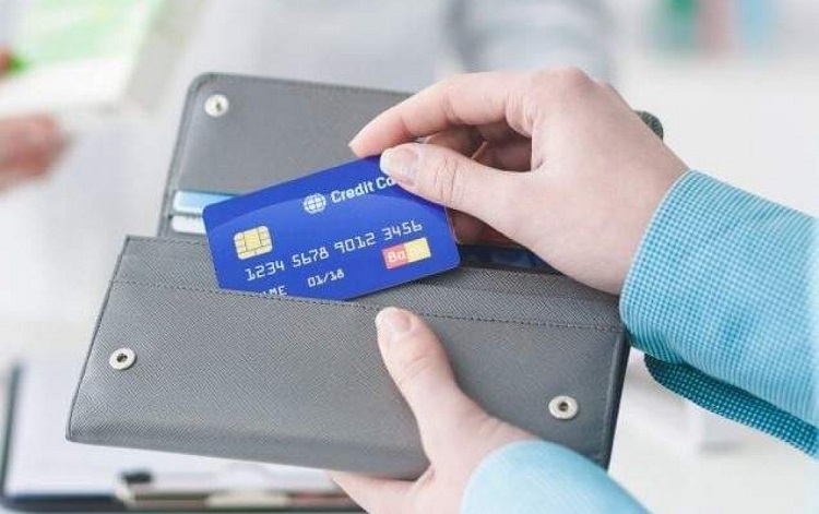 Tiến h&agrave;nh thanh to&aacute;n đầy đủ v&agrave; đ&uacute;ng hạn