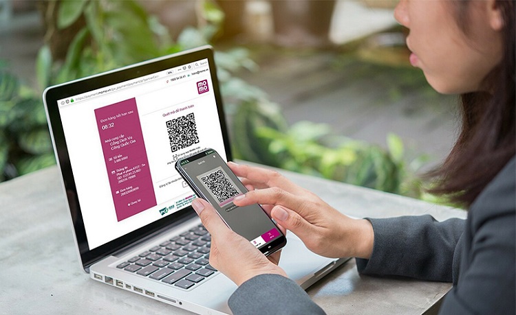 Truy cập m&atilde; QR để thanh to&aacute;n thuận tiện hơn