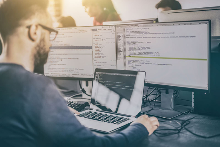  Lợi &iacute;ch khi doanh nghiệp sử dụng Website l&agrave; g&igrave;