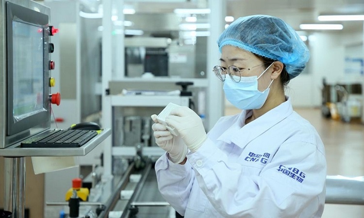 Vaccine Sinopharm l&agrave; g&igrave;? C&oacute; n&ecirc;n ti&ecirc;m vacxin Covid-19 của Trung Quốc kh&ocirc;ng