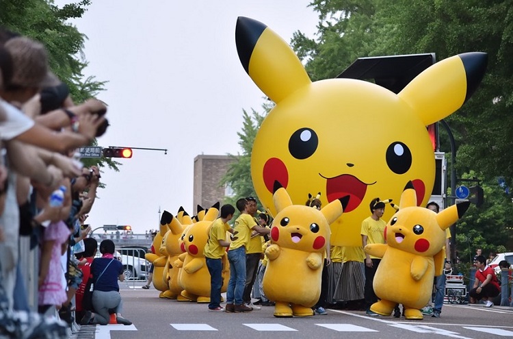 Mascot Pikachu
