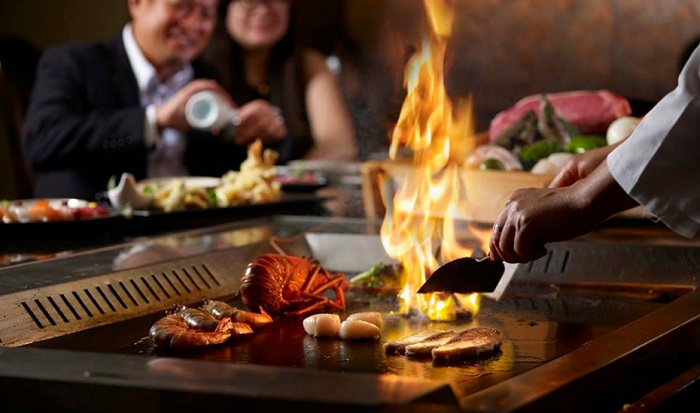 Teppanyaki là gì? Khám phá nghệ thuật ẩm thực của người Nhật