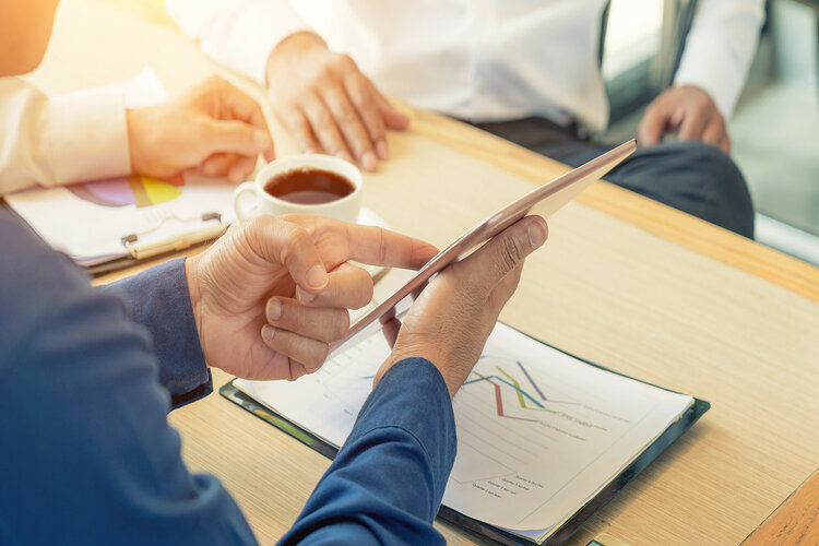 Kiện to&agrave;n bộ m&aacute;y tổ chức ở trong doanh nghiệp