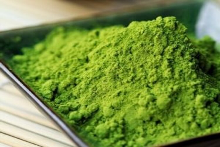 Bột trà xanh là gì? Nguồn gốc? Đặc điểm nhận biết