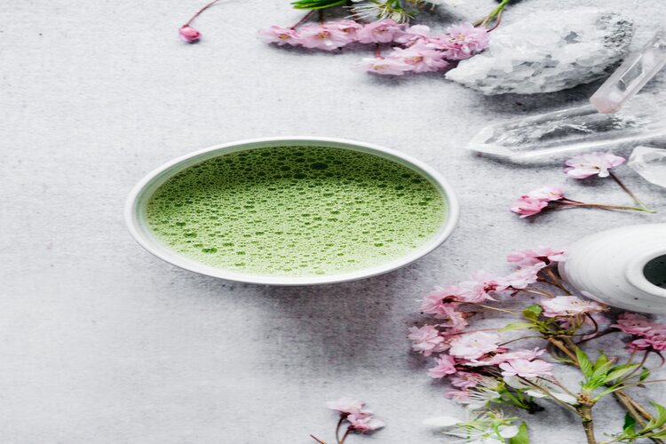 Không nên thường xuyên uống bột matcha đặc