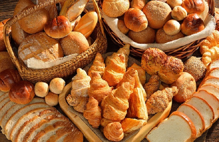 Các ứng dụng trong làm bánh của yeast là gì?