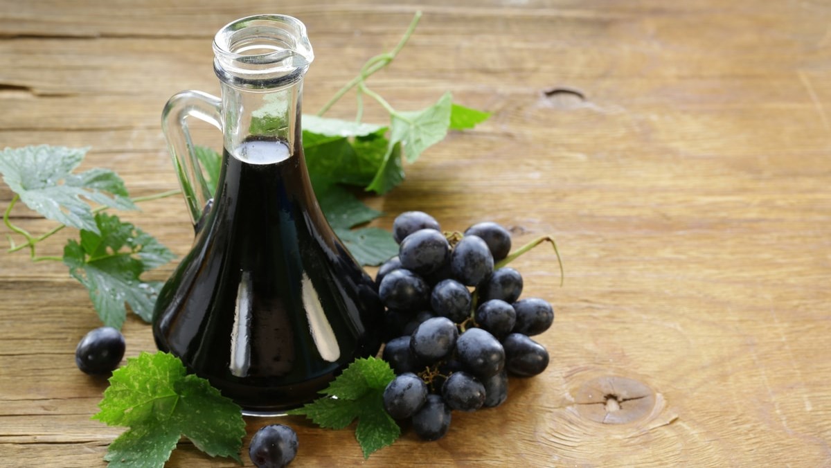 Balsamic vinegar - giấm Balsamic là gì? Tác dụng của giấm Balsamic