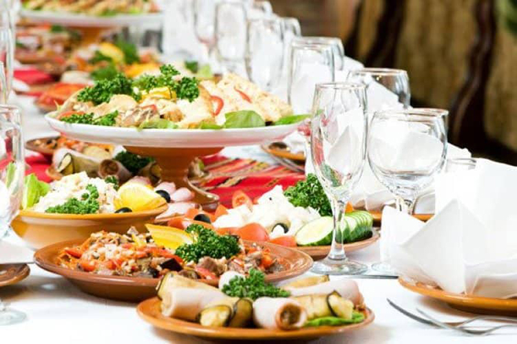 Dịch vụ Catering &ldquo;hấp dẫn&rdquo; như thế n&agrave;o?