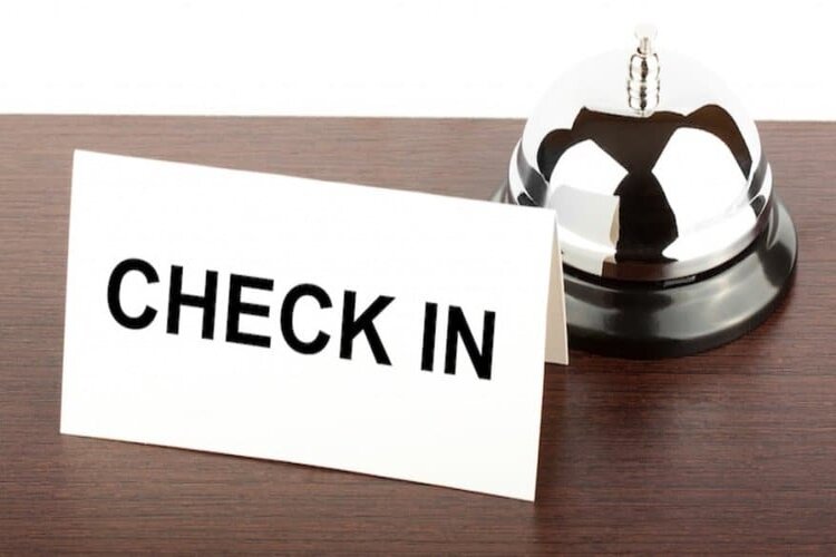 Check in l&agrave; g&igrave;?