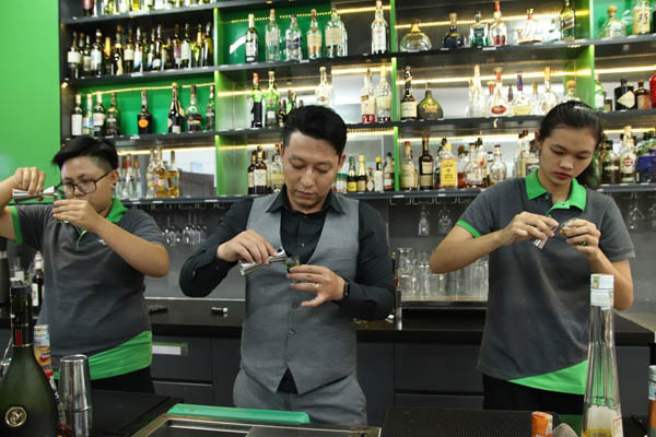 C&aacute;c loại rượu m&ugrave;i của Liqueur