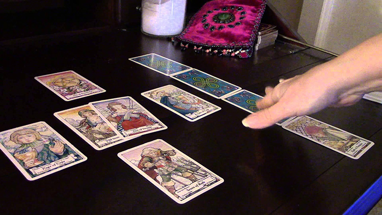 C&aacute;c loại chứng chỉ d&agrave;nh cho người b&oacute;i b&agrave;i Tarot