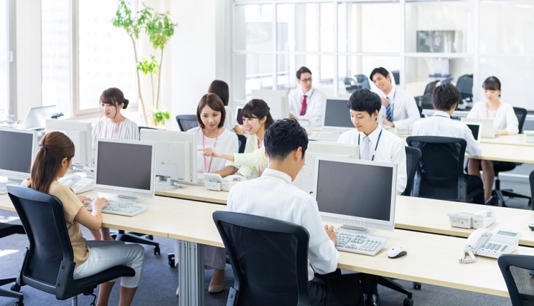 Tạo dựng đội ngũ nhân viên chuyên nghiệp, vững mạnh