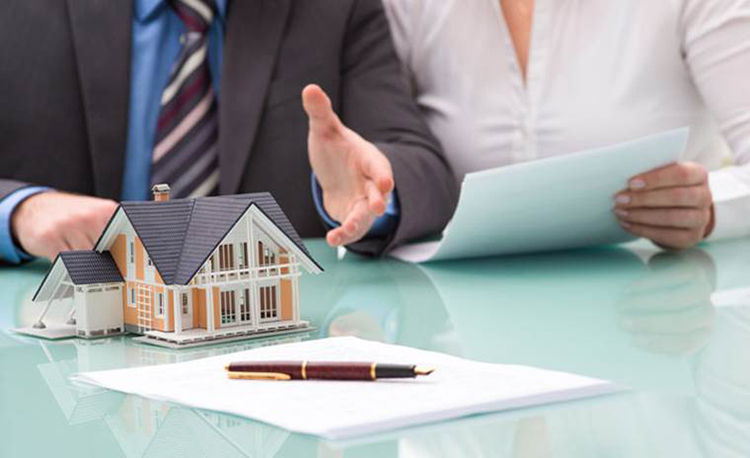 Thuận lợi và khó khăn trong ngành bất động sản