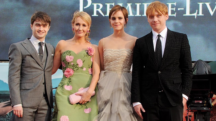 Sự thật th&uacute; vị về b&agrave; J.K Rowling