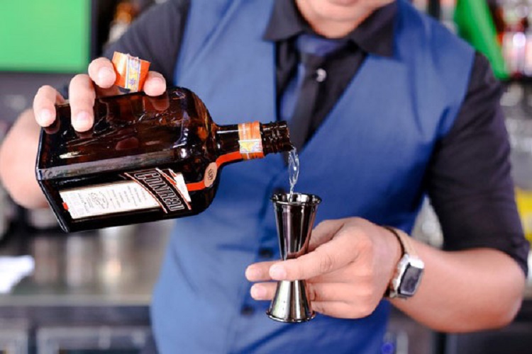 Cocktail Margarita l&agrave; g&igrave;? C&ocirc;ng thức pha chế Cocktail Margarita chuẩn nhất