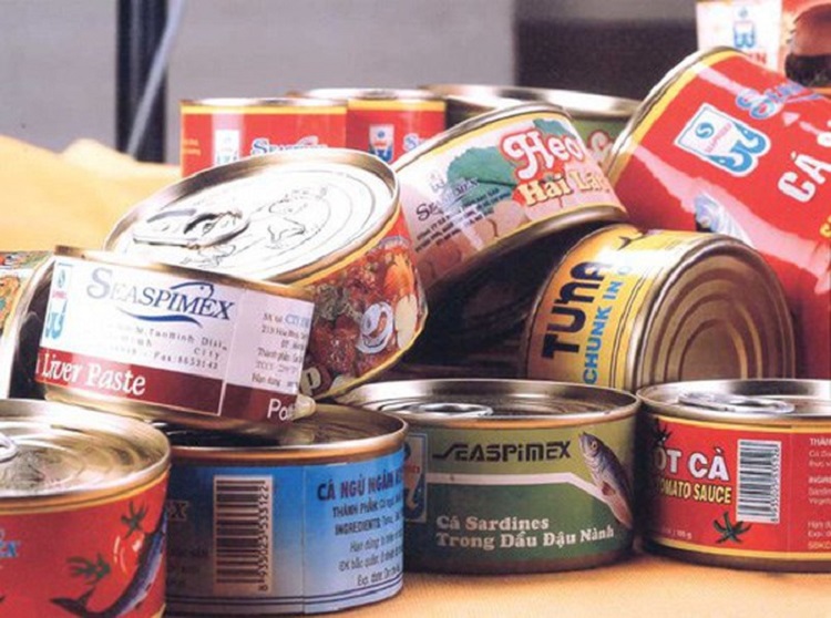 Kh&ocirc;ng ăn tối với đồ đ&oacute;ng hộp