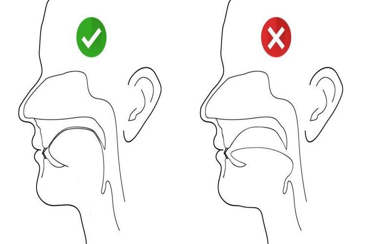 Tập Mewing sai c&aacute;ch c&oacute; thể xảy ra những biến chứng g&igrave;?