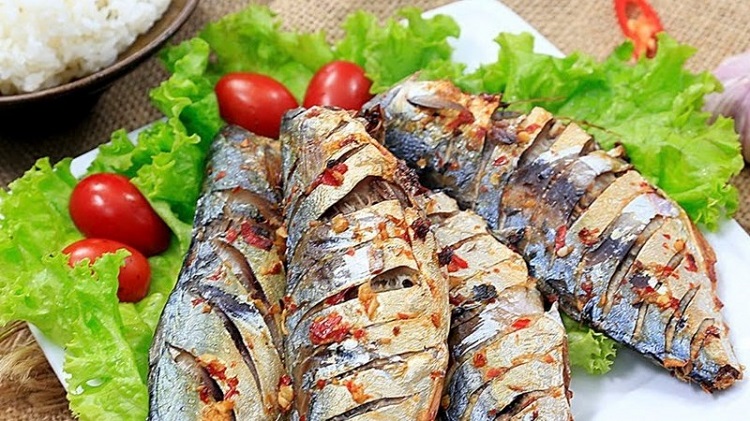 C&aacute; nướng tỏi ớt