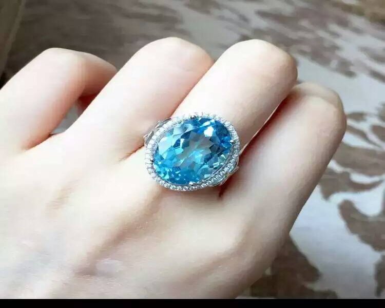 Loại đá quý hợp mệnh cho người có số 10