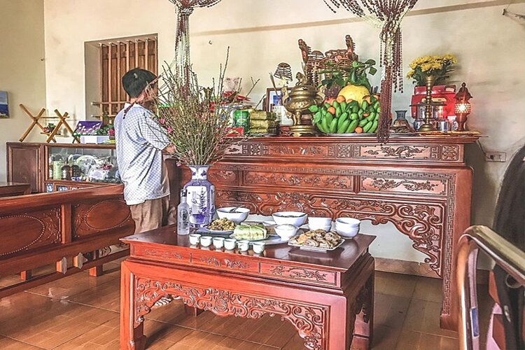 &Yacute; nghĩa việc thờ c&uacute;ng tổ ti&ecirc;n v&agrave;o dịp Tết Nguy&ecirc;n Đ&aacute;n của người Việt 