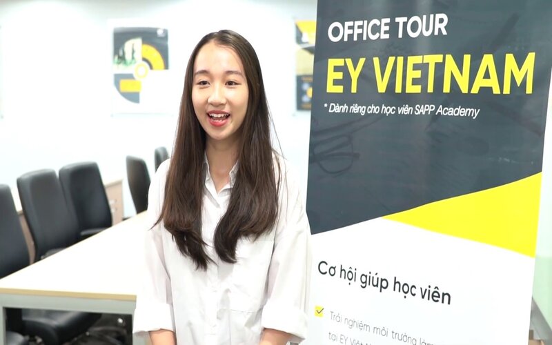 Thi tuyển thực tập sinh tại EY