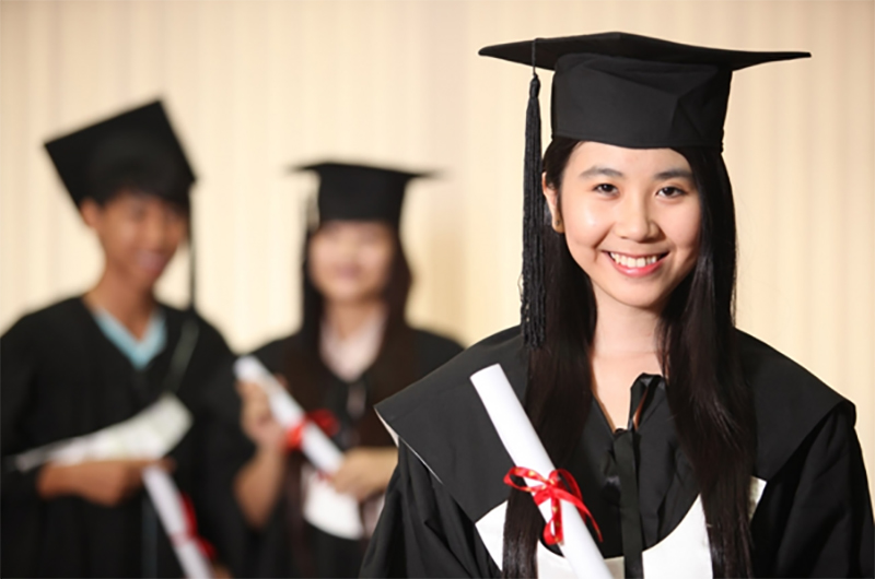 Sinh vi&ecirc;n mới ra trường hỏi