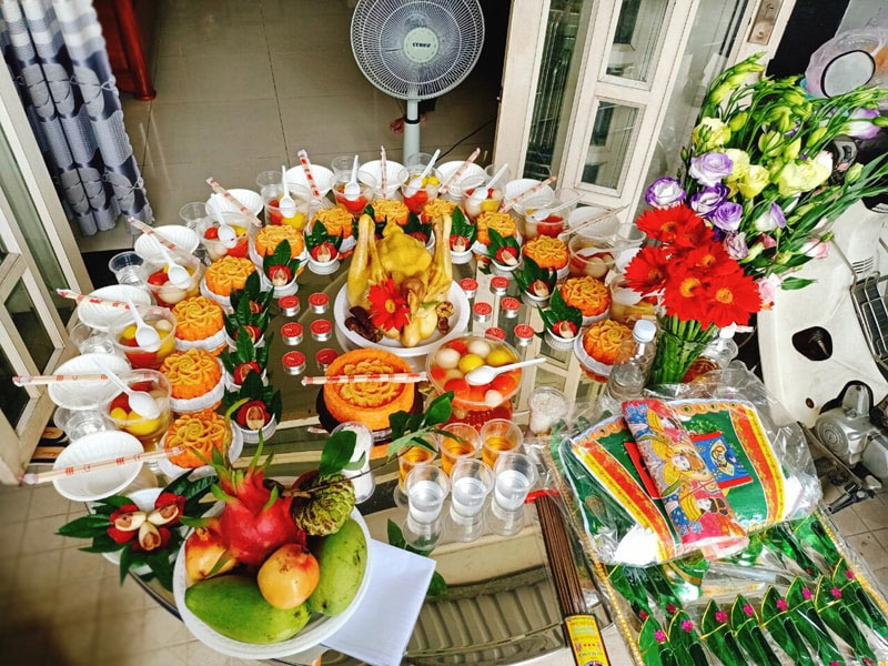 M&acirc;m c&uacute;ng th&ocirc;i n&ocirc;i c&oacute; những g&igrave;?