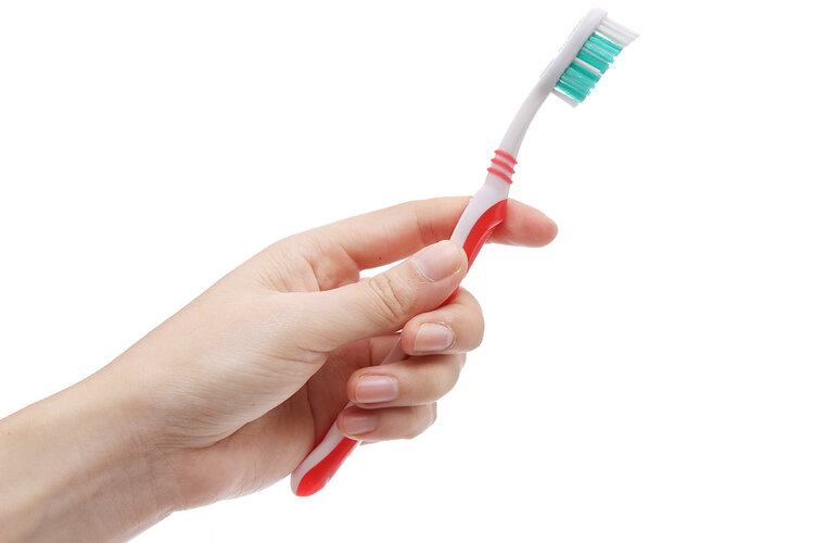 B&agrave;n chải Oral-B Easy Clean