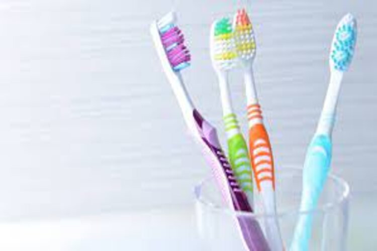 5 tips giúp bạn lựa chọn bàn chải đánh răng phù hợp nhất