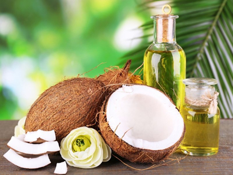 C&ocirc;ng dụng v&agrave; c&aacute;ch l&agrave;m dầu dừa như thế n&agrave;o?&nbsp;