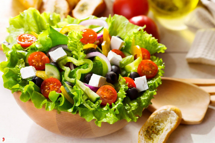Cách làm Salad Nga trộn với táo