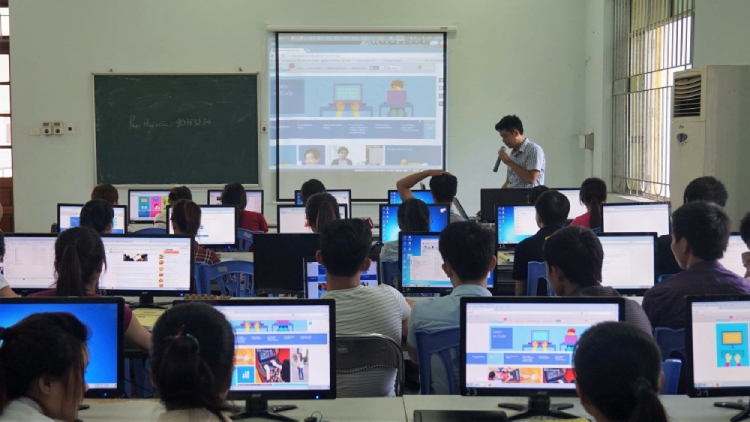 Học ngành kinh tế đối ngoại ra làm gì?