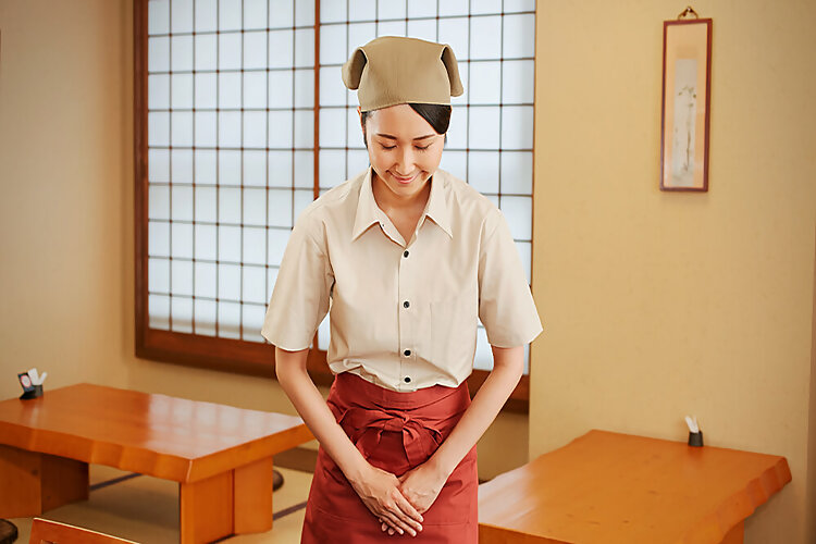 C&aacute;ch tiến h&agrave;nh nghệ thuật v&agrave; thẩm mỹ chăm nom người mua Omotenashi l&agrave; g&igrave;