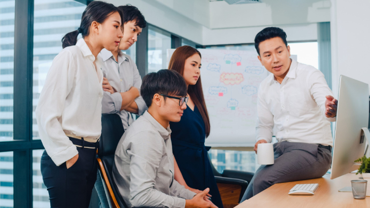 Mức lương của người học Marketing làm gì