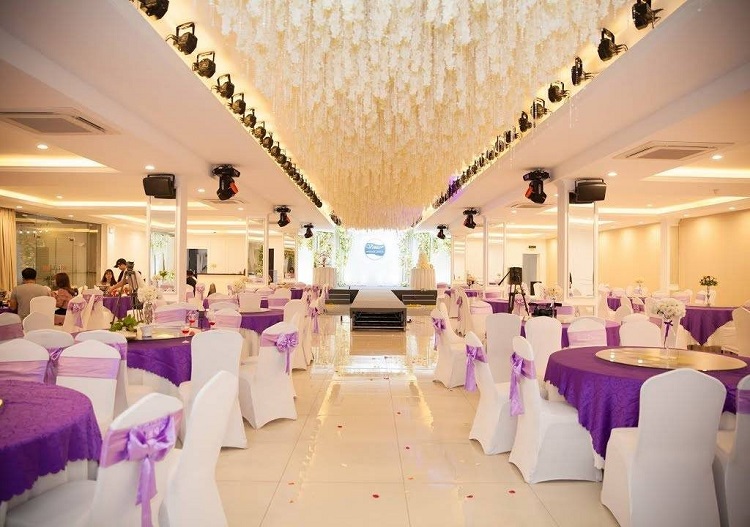 nhan vien to chuc su kien