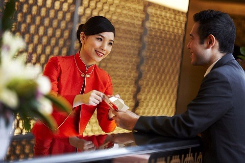 Hướng dẫn chi tiết cách viết mẫu CV nhân viên lễ tân chuẩn từ A-Z