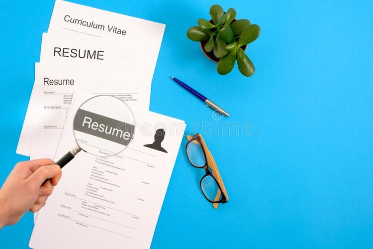 Employment Application Form v&agrave; CV (Resume)