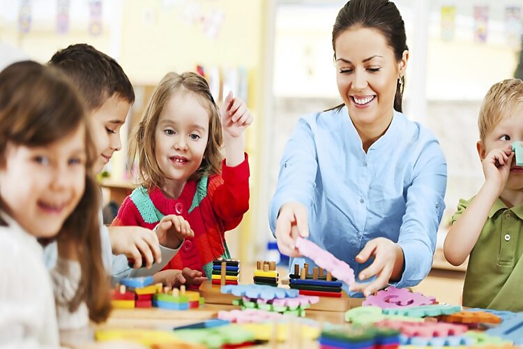 Công việc của bảo mẫu là gì