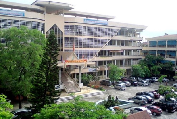 Điểm chuẩn AOF năm 2021