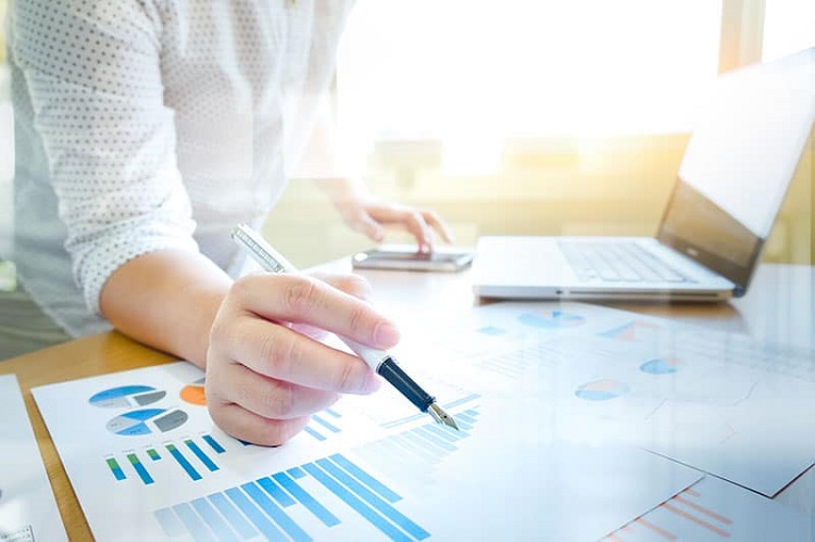 Dự báo nhu cầu thị trường