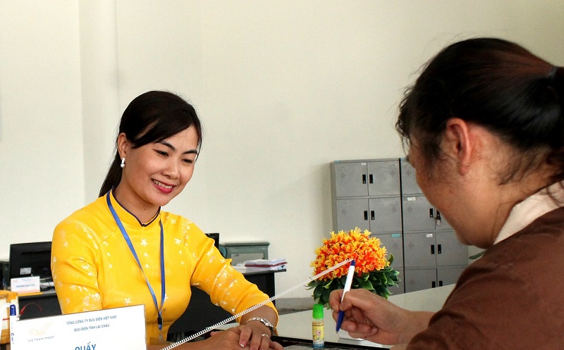Nh&acirc;n vi&ecirc;n bưu cục - Vị tr&iacute; việc l&agrave;m bưu điện phổ biến hiện nay