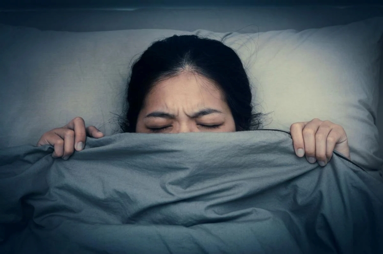 Mơ thấy nói chuyện với người đã chết là điềm báo gì? Điềm lành hay xui