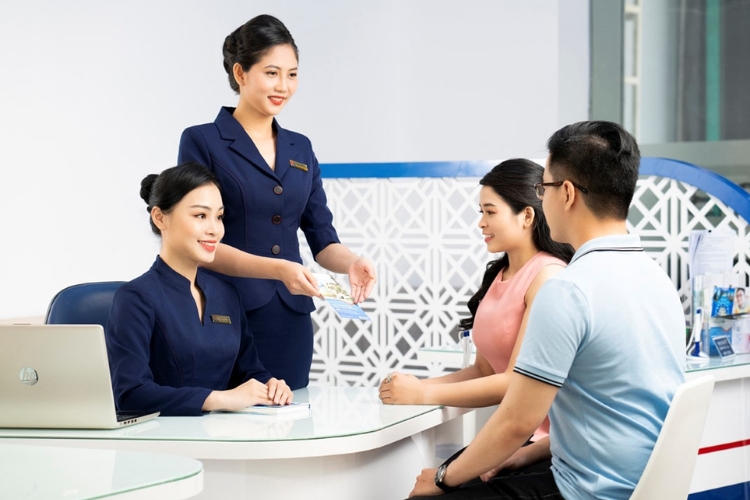 Bật mí lương nhân viên ngân hàng. Hướng dẫn lộ trình tăng lương nhanh chóng